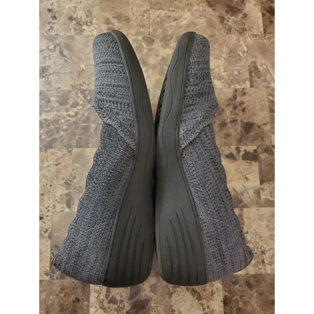 Skechers Air-Cooled Wedge sz 8 SlipOn loafer sneaker gray scalloped work comfort